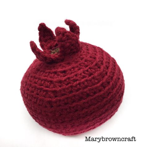 Pomegranate Crochet, Mystical Crochet, Crochet Pomegranate, Jewish Crochet, Crochet Fruit Pattern, Pomegranate Pattern, Baby Booties Knitting Pattern, Rainy Day Crafts, Crochet Fruit