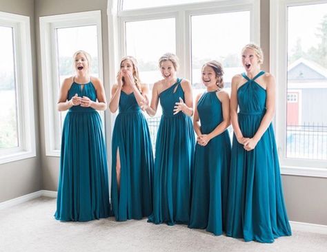 Peacock Wedding Colors, Braidsmaid Dresses, Wedding Theme Color Schemes, Jasmine Wedding, Turquoise Bridesmaid Dresses, Simple Wedding Gowns, Halter Bridesmaid Dress, Wedding Party Outfits, Simple Bridesmaid Dresses