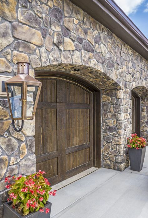 Stone Panels Exterior, Pueblo House, Masonry Design, Cement Sculpture, Stones Wall, Manufactured Stone Veneer, Stone Wall Design, Stone Exterior, Wolf Creek