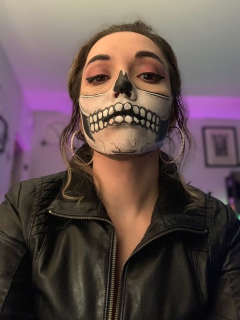 Skull makeup! Ghost Rider Makeup, Simple Skull Makeup, Skull Face Makeup, Simple Skull, Skull Makeup, Skull Face, Halloween Inspo, Ghost Rider, Simple Makeup