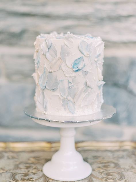 Bridal Shower Cakes Blue, Something Blue Decor, Chic Coastal Wedding, Something Blue Cake, Something Blue Bridal Shower Cake, Blue Bridal Shower Cake, Baby Shower Cake Boy, Baby Blue Cake, Coastal Wedding Cake