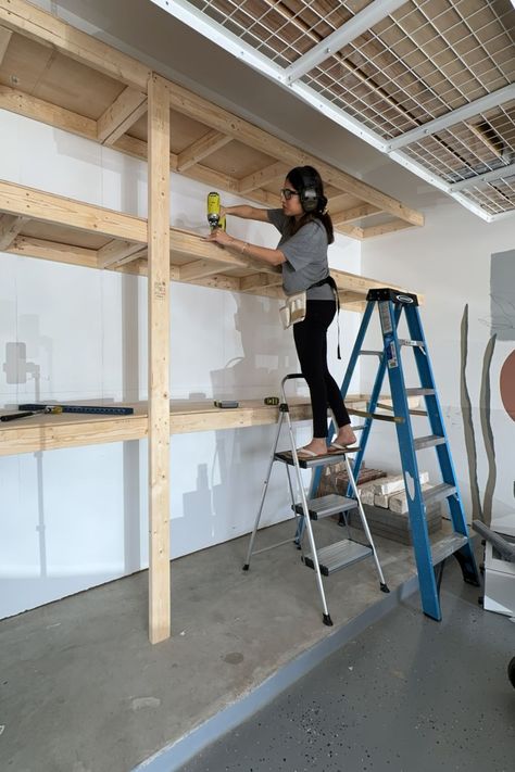 Easy DIY Floating Garage Shelves to Make for Storage - Pennies for a Fortune Storage Shelves Basement, Garage Shelves Diy, Garage Shelving Ideas, Functional Garage, Basement Storage Shelves, Garage Storage Diy, Garage Clutter, Building Shelves, Garage Wall Storage