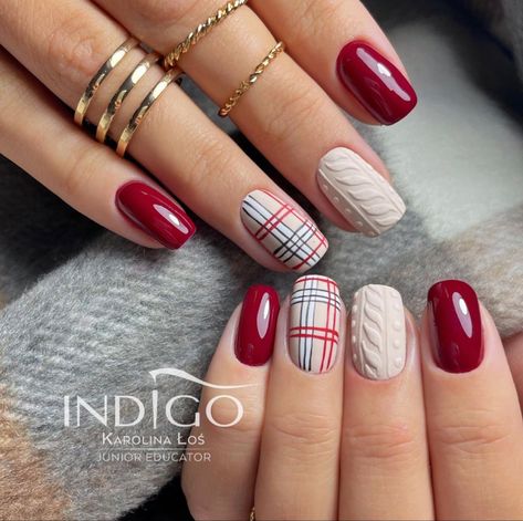 Nails Design For Christmas, Plaid Nail Ideas, Cable Knit Nails, Knit Nails, Medium Square Nails, Design Christmas Nails, Red Nails Design, Nails Design Christmas, Winter Nails Design