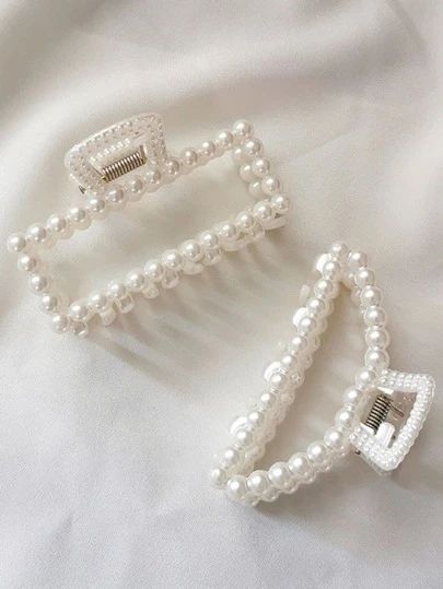 Bridesmaid Pearls, Pearl Hair Pins, Hair Accessories Clips, Disco Outfit, Pearl Hair, Hair Claws & Clips, Elegant Hairstyles, Girls Hair Accessories, Ponytail Hairstyles