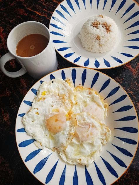 Fried Rice And Egg Breakfast, Eggs Sunny Side Up, Rice With Egg, Sunnyside Up Eggs, Fried Rice With Egg, Egg Toast, Beautiful Art Paintings, Egg Breakfast, Fried Egg