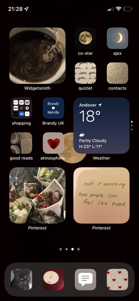 Iphone Home Screen Fall Aesthetic, Autumn Ipad Wallpaper Aesthetic, Homescreen Widget Ideas Aesthetic, Phone Themes Autumn, Fall Phone Inspiration, Autumn Phone Cases Aesthetic, Fall Phone Theme Wallpaper, Fall Theme Phone Ideas, Autumn Homescreen Aesthetic