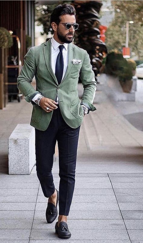 Men Blazer Outfit, Blazer Men Outfit, Blazer Outfits For Men, Green Blazer Outfit, How To Wear Blazers, Black Blazer Outfit, Blazer Outfits Men, Mens Fashion Blazer, Black Suit Jacket