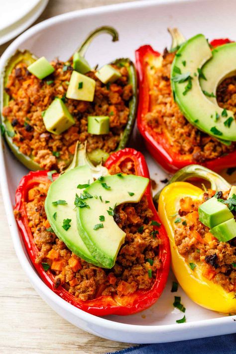 Easy Ground Beef Stuffed Peppers (Paleo-Friendly Dinner) - Paleo Grubs Ground Beef Stuffed Peppers, Beef Stuffed Peppers, Paleo Stuffed Peppers, Homemade Beef Broth, Stuffed Peppers Beef, Stuffed Peppers With Rice, Roasted Broccoli Recipe, Quinoa Stuffed Peppers, Garlic Roasted Broccoli