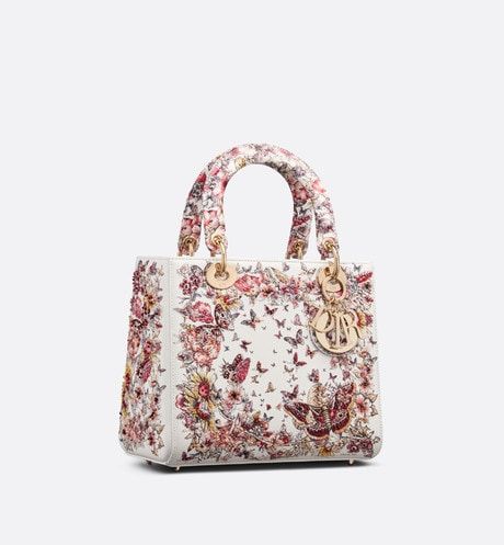 Lunar New Year - Women's Fashion | DIOR Dior Butterfly, Dior 2022, Lady Dior Handbag, Expensive Bag, Butterfly Motif, Butterfly Bags, Luxury Bags Collection, Christian Dior Couture, Luxury Purses