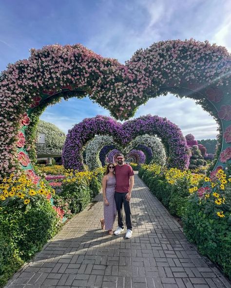 Three Days in Amsterdam in June - Travel A-Broads Packing For Amsterdam In April, Amsterdam Honeymoon, Amsterdam Itinerary, Instagram Photo Dump, Miracle Garden, Visit Amsterdam, Amsterdam Travel, Travel Inspo, Travel Couple