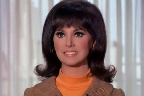 That Girl Was Ahead of Its Time. This Episode Shows Just How Far Ahead. That Girl Tv Show, Ted Bessell, Doris Day Show, The Donna Reed Show, Marlo Thomas, Surprise Face, Donna Reed, Hair Flip, Old Tv Shows