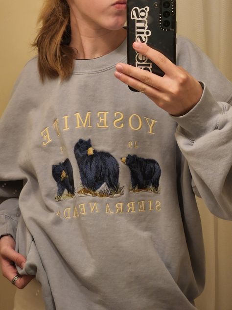 Brandy Sweater, Bear Sweatshirt, Brandy Melville, Brandy, Dream Closet, Graphic Sweatshirt, Cute Outfits, Wardrobe, Sweatshirts