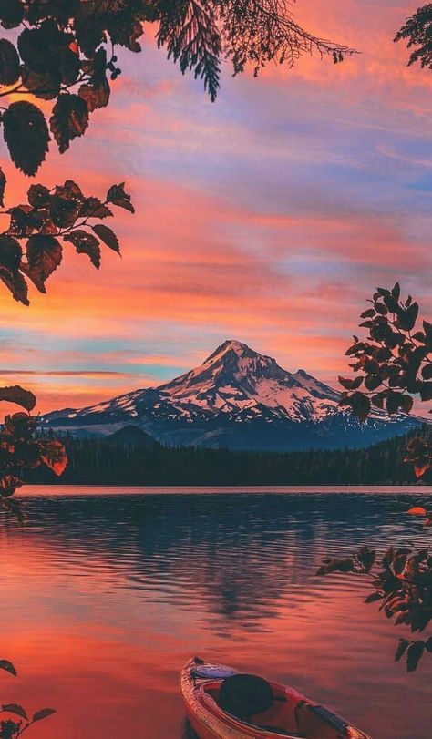 Sunset at a Mountain Lake #BeautifulNature #NaturePhotography #Nature #Photography #Sunset #Mountains #Lakes Lake Sunset Photography, Mountains Pictures, Mountain Sunset Painting, Drawing Sunset, Sunset Landscape Photography, Sunset Painting Acrylic, Mountain Landscape Photography, Mountain Pictures, Mountain Landscape Painting