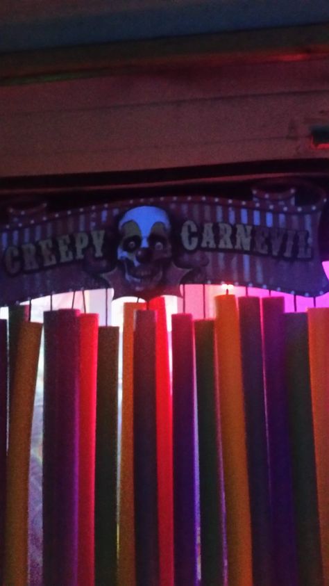 Clown Room, Halloween School Activities, Halloween Comics, Haunted Carnival, Haunted House Halloween Party, Halloween Maze, Creepy Carnival, Halloween Circus, Halloween Office