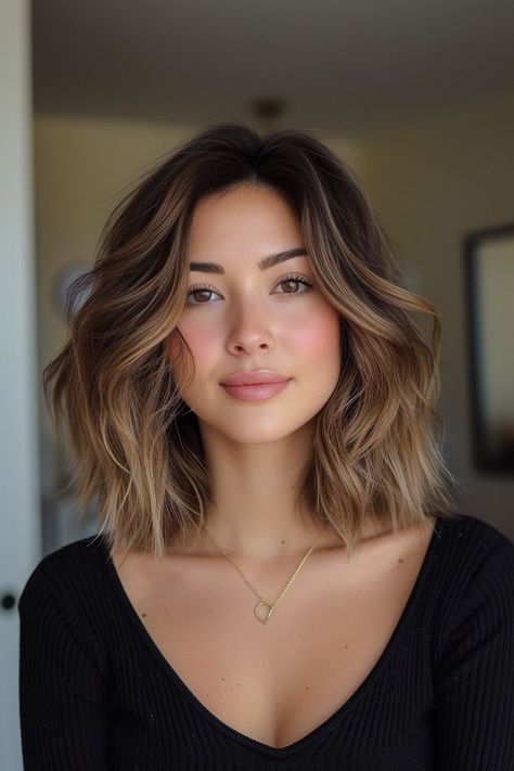 Short Hairstyle Women, Rambut Brunette, Wavy Bob Haircuts, Brunette Balayage Hair, Short Hair Balayage, Short Wavy Hair, Hair Haircuts, Hairstyle Women, Short Hair Color