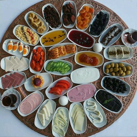 Follow me on Pinterest <3 @aalaaaatya Breakfast For Four People, Authentic Meals, Breakfast Presentation, Turkish Breakfast, Breakfast Platter, Catering Ideas Food, Turkish Tea, Persian Food, Food Platters