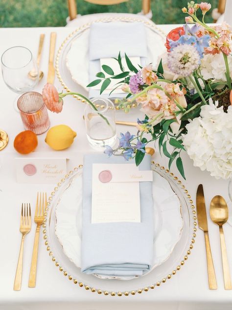 Wedding Place Setting | Gold Flatware | Wedding Reception Floral | Gold Charger | Garden Party Chargers For Wedding Receptions, Garden Party Wedding Place Setting, Cheap Wedding Place Settings, Wedding Dinner Table Setting Round, Wedding Plate Set Up, Wedding Place Settings Ideas, Colorful Wedding Place Settings, Gold Flatware Wedding, Spring Wedding Tablescapes