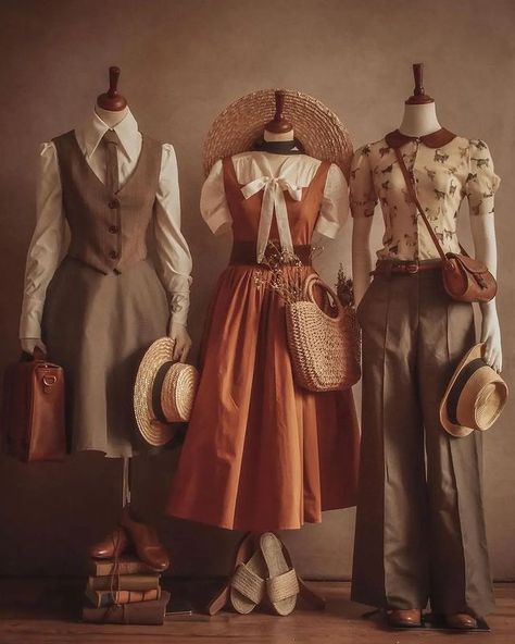 Fashion Daily Inspo (@fashion_cosmopolitan) • Instagram photos and videos Old School Fashion Vintage, Old Style Fashion, Old Is Gold, Old School Fashion, Cottagecore Outfits, Old Fashion Dresses, Beige Tones, Future Outfit, Vintage Inspired Outfits