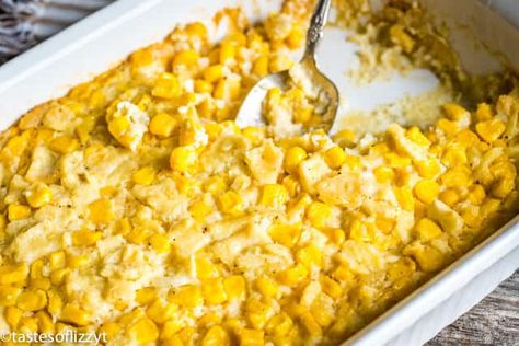 Scalloped Corn Casserole Recipe {Easy Vegetable Side Dish} Scalloped Corn Casserole, Scalloped Corn, Corn Recipes Side Dishes, Corn Side Dish, Old Cookbooks, Easy Vegetable Side Dishes, Corn Casserole Recipe, Corn Dishes, Baked Corn