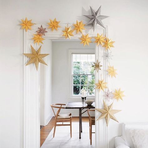 Modern Mantel, Glass Bowl Decor, Modern Holiday Decor, Decor Color Schemes, Elegant Christmas Decor, Easy Christmas Decorations, Simple Holidays, Paper Stars, Real Simple