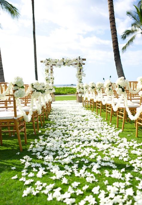 Hawaii Destinations, Yosemite Wedding, Hawaii Destination Wedding, Four Seasons Resort, Destination Wedding Inspiration, Hawaiian Wedding, Seaside Wedding, Maui Weddings, The Four Seasons