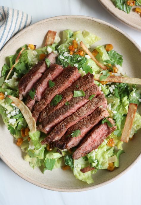 Steak Caesar Salad Recipe, Steak Ceasar Salad, Mexican Ceaser Salad, Steak Ceasar Salad Recipe, Mexican Ceasar Salad, Steak And Romaine Salad, Mexican Steak, Sliced Steak, Seared Steak