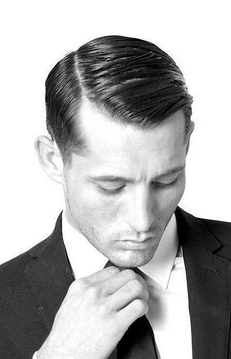 Comb Over Haircut For Men - 40 Classic Masculine Hairstyles 40s Mens Hairstyles, Mens Wavy Haircuts, Classic Mens Haircut, Gentleman Haircut, Hairstyle Mens, Mens Haircuts Straight Hair, Trendy Mens Hairstyles, Side Part Haircut, Mens Medium Length Hairstyles