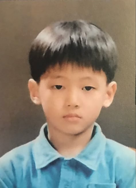 Baby Wooyoung Ateez Baby Pictures, Predebut Ateez, Ateez Predebut, Ateez Pics, Korean Baby, Ateez Memes, Hongjoong Seonghwa, Yunho Yeosang, Childhood Photos