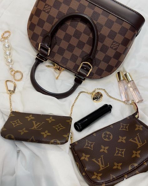 Louis Vuitton Mini Pochette, Louis Vuitton Mini, Alma Bb, Key Pouch, Damier Ebene, Small Leather Goods, Leather Goods, Louis Vuitton Monogram, Monogram