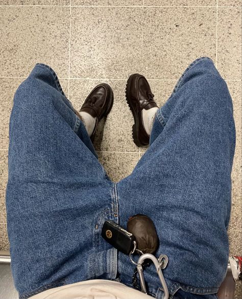 Platform Loafers Outfit Men, Penny Loafers Men Outfit Streetwear, Loafers With Jorts, Brown Loafers Men Outfit, Loafers With Shorts, Jorts Loafers, Penny Loafers Men Outfit, Loafer Fits, Brown Loafers Men