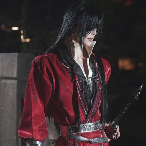 Hua Cheng Full Outfit, Hua Cheng Cosplay, Weian Vann, Inai Pengantin, Cosplay Boy, Hua Cheng, Cosplay Characters, Amazing Cosplay, Heaven's Official Blessing