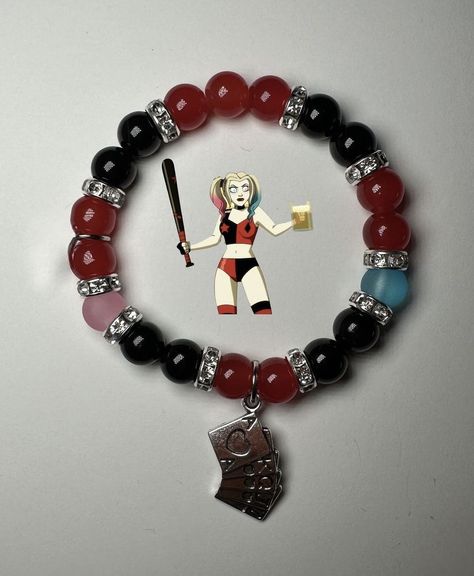 Harley Quinn Bracelet, Character Bracelets, Superhero Bracelets, Pulseras Kandi, Girly Bracelets, Diy Kandi Bracelets, Braided Bracelet Diy, Diy Beaded Rings, Crystal Bead Jewelry