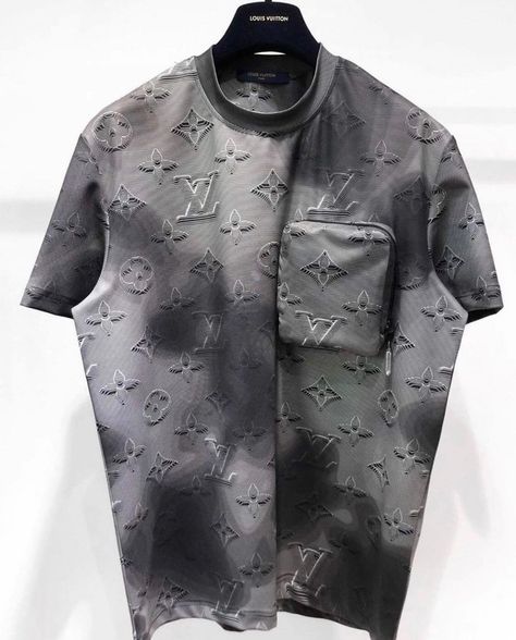 Louis Vuitton T Shirt, Paris Mens Fashion, Indian Men Fashion, Replica Shoes, Expensive Clothes, Street Fashion Men Streetwear, Men Stylish Dress, Guys Clothing Styles, Mens Luxury Fashion