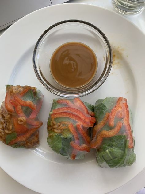 Ramen Spring Rolls, Spinach Ramen, Spring Rolls With Peanut Sauce, Lifestyle Goals, Peanut Sauce, Spring Rolls, Spinach, Ramen, Peanut