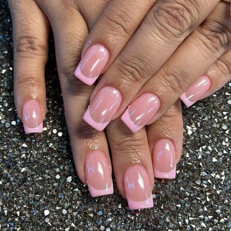 Pink tip french with hard gel & chrome 💕#nailsnailsnails #frenchmanicure #chrome #hardgel @beyzabrushednailsalon Nail Inspo Pink Chrome, Pink Crome French Tip, Pink French With Chrome, Pink French Tips With Chrome, Pink French Tip With Chrome, Pink French Chrome Nails, Pink French Tip Chrome Nails, Crome Pink Nails, Pink French Tip Chrome