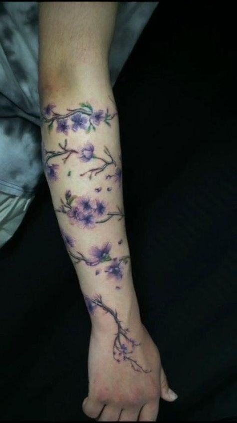 Tatuaje de brazo flores 
Realice este hermoso proyecto de antebrazo completo 

#tattoo #tattooart #flowers #tatuaje #tatuajeflores #tattooing
#tatuajes