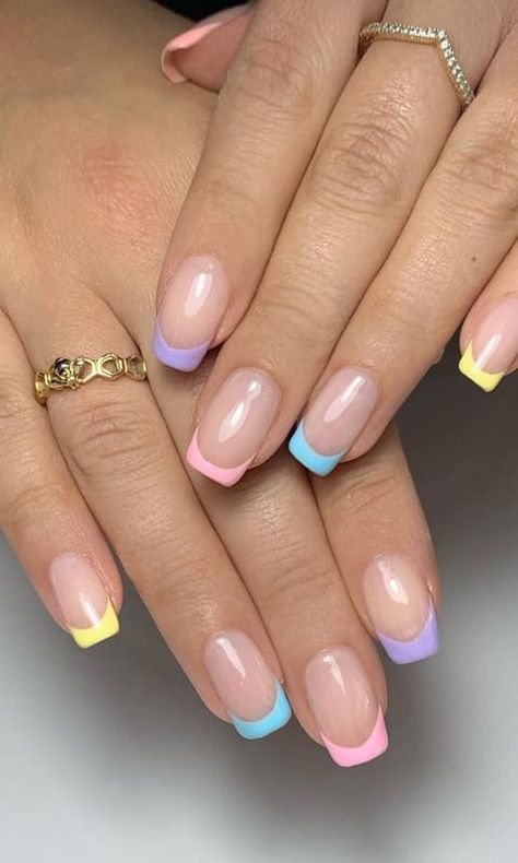 Classy Gel Nails, Slay Nails, Gel Nails French, Pastel Nails Designs, Simple Gel Nails, Summery Nails, French Tip Acrylic Nails, Rainbow Nails, Short Acrylic Nails Designs