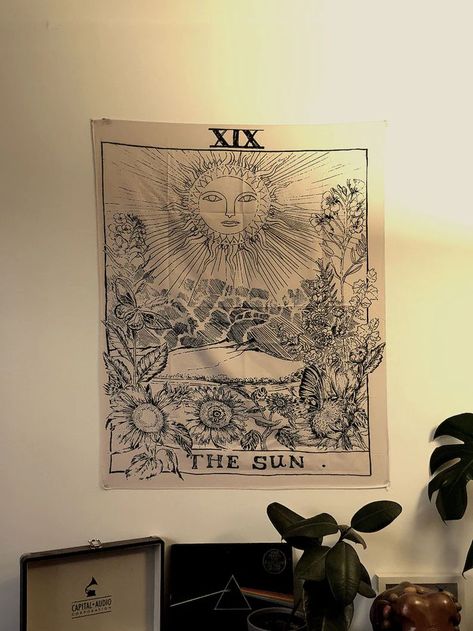 Pared Aesthetic, Astrology Witch, Tarot Tapestry, The Sun Tarot Card, The Sun Tarot, Sun Photo, University Life, Room Design Bedroom, Oracle Cards