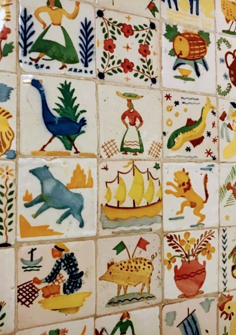 Art On Tiles, Hand Painted Tiles Bathroom, Funky Tiles, Painted Tile, Painted Tiles, Hand Painted Tiles Kitchen, Hand Painted Tile, Interior Tiles, Colourful Tile