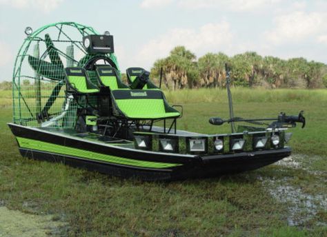 Nice Airboat! Shallow Water Boats, Free Boat Plans, Duck Boat, Hors Route, Wooden Boat Plans, Fast Boats, Boat Building Plans, Bowfishing, Jetski