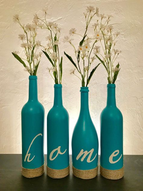 Bottle Painting Designs, Bottle Art Painting, Simple Bottle Art, Bottle Paint, Painting Images, Hand Painted Wine Bottles, Empty Wine Bottles, Bottle Decoration, Glass Bottle Diy