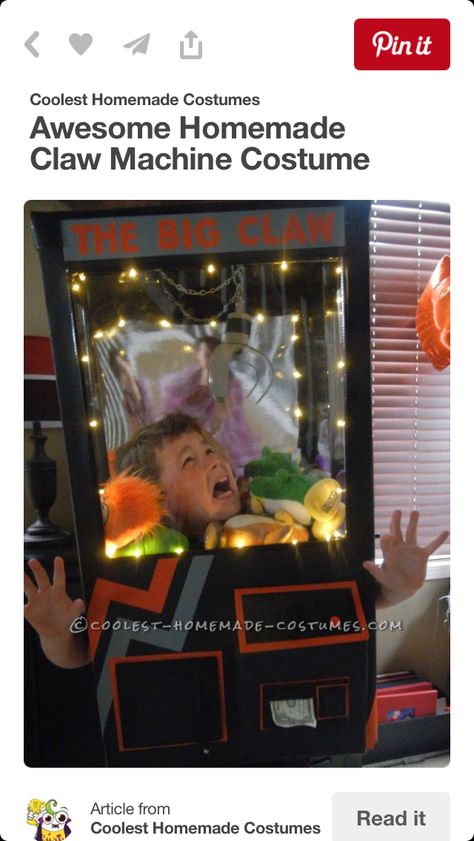 Claw Machine Costume, Video Game Costumes, Clean Funny, Homemade Halloween Costumes, Holloween Costume, Hallowen Costume, Claw Machine, Homemade Costumes, Halloween Costume Contest