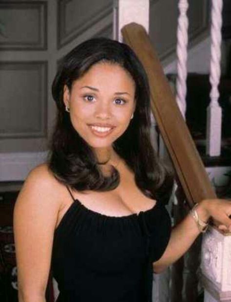 Michelle Thomas appeared on Family Matters, The Cosby Show, and The Young and the Restless. Cosby Show, Steve Urkel, Michelle Thomas, The Cosby Show, Black Actresses, Gone Too Soon, Family Matters, Famous Stars, Tv Characters