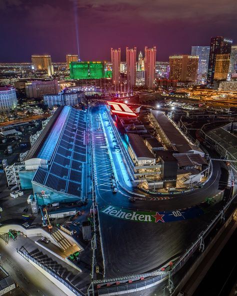 An Honest Review Of F1's Las Vegas Grand Prix Street Work, Sporting Legends, Caesars Palace, Palace Hotel, Las Vegas Strip, Race Track, Formula One, Aston Martin, Nascar