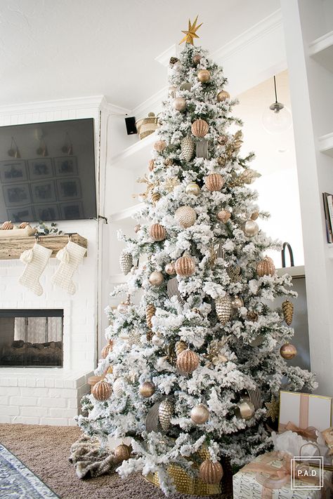 How to decorate a Christmas tree like a pro • Project Allen Designs Silver Tree Skirt, Fraser Fir Christmas Tree, Balsam Hill Christmas Tree, Realistic Christmas Trees, Xmas Tree Skirts, Blue Christmas Tree, Balsam Hill, Christmas Tours, Pink Christmas Decorations