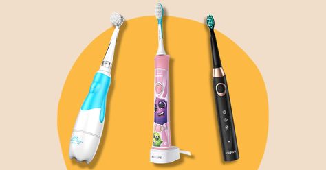 Experts agree that healthy dental habits start at an early age — and yet getting young kids to brush their teeth every day can be a constant battle for many parents. Here are the best electric toothbrushes for kids #DentalOfficeScarborough Toothbrush For Braces, Kids Electric Toothbrush, Electronic Toothbrush, Flavored Toothpaste, Sonicare Toothbrush, Kids Teeth, American Dental Association, Brush Teeth Kids, Power Toothbrush