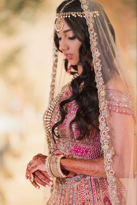 Lengha veil, indian veil, wedding veil Indian Veil Styles, Indian Veil Bridal, Indian Bride Veil, Indian Wedding Veil, Gold Indian Wedding Dress, Indian Bridal Veil, Indian Veil, Veil Indian, Hair Style On Saree