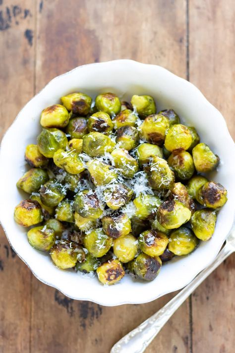 How To Cook Sprouts, Roast Frozen Brussel Sprouts, Frozen Brussels Sprouts, Freezing Brussel Sprouts, Veggie Desserts, Maple Glazed Carrots, Broccoli Dishes, Brussel Sprout Recipes Roasted, Roasted Sprouts