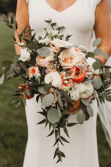 Peach Autumn Wedding, Flowers For A Fall Wedding, Elegant Fall Wedding Flowers, Greenery For Fall Wedding, Terracotta And Eucalyptus Wedding Flowers, Wedding Boquet Colors, Muted Fall Wedding Flowers, Fall Bridal Flowers, Autumn Bride Bouquet