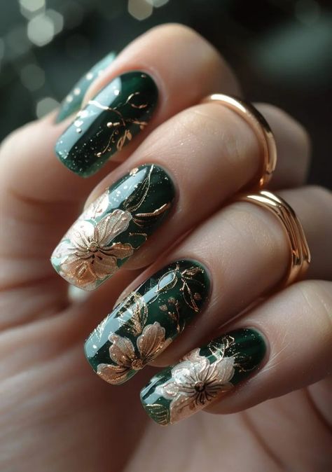 Green Gold Nails, Emerald Nails, Fall Nail Ideas, Chic Autumn, Vintage Nails, Green Nail Designs, Festival Nails, Fall Nail Art, Nail Art Ideas